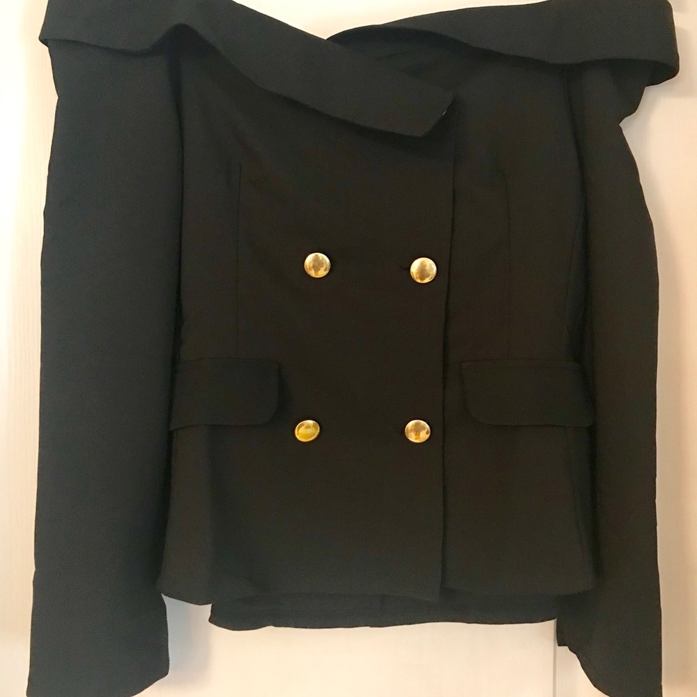 Off the shoulder sexy blazer